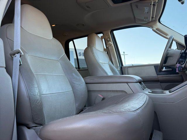 used 2004 Ford Expedition car, priced at $5,800