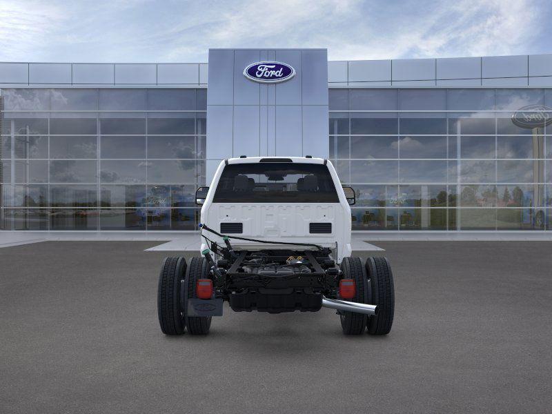 new 2025 Ford F-450 car, priced at $76,915