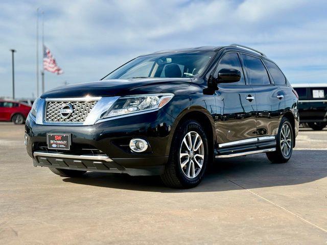 used 2015 Nissan Pathfinder car, priced at $10,500
