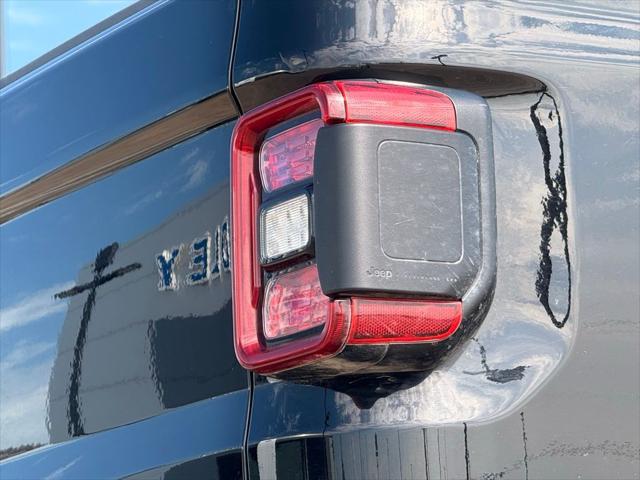 used 2021 Jeep Gladiator car, priced at $35,400