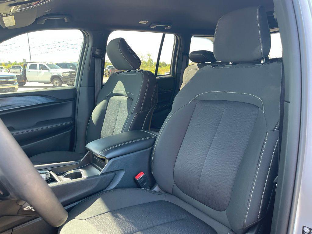 used 2025 Jeep Grand Cherokee car, priced at $36,900