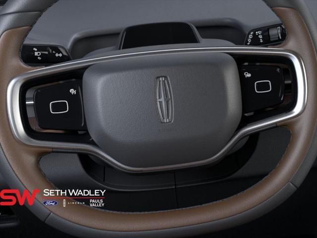 new 2025 Lincoln Navigator car, priced at $103,525