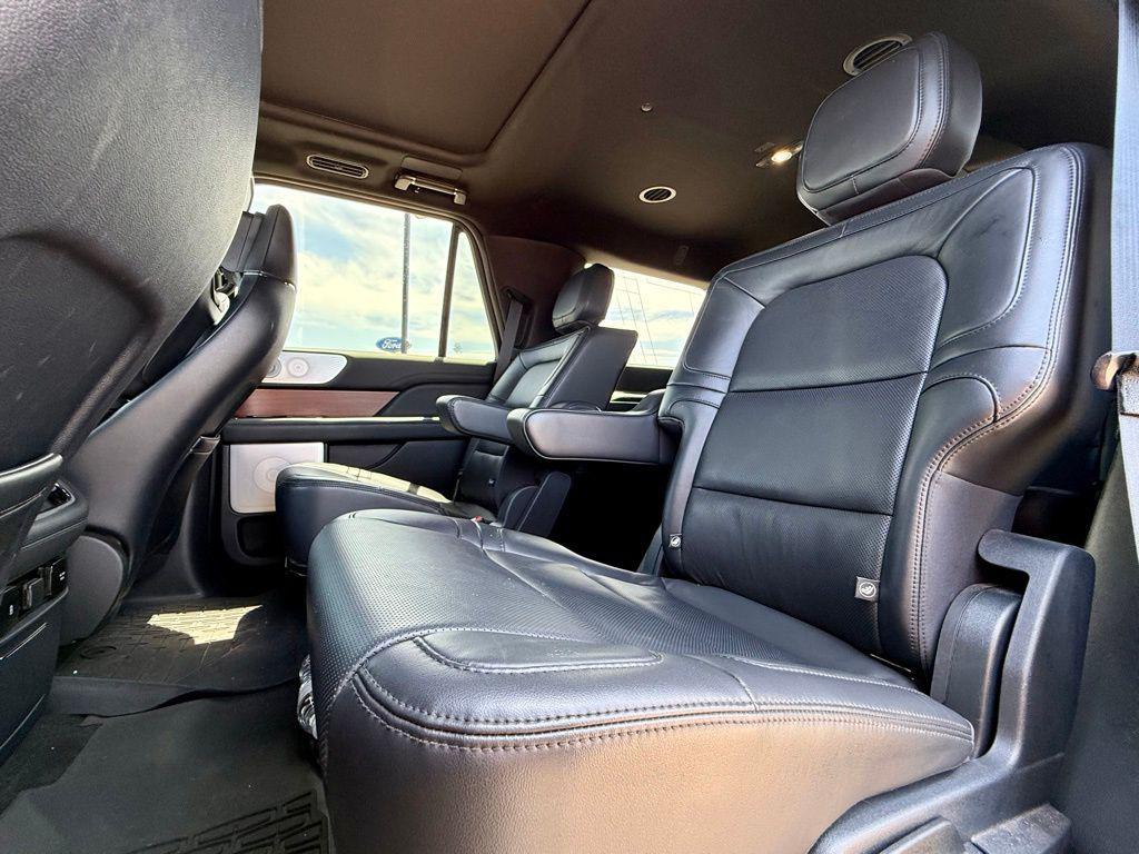 used 2024 Lincoln Navigator car, priced at $71,800