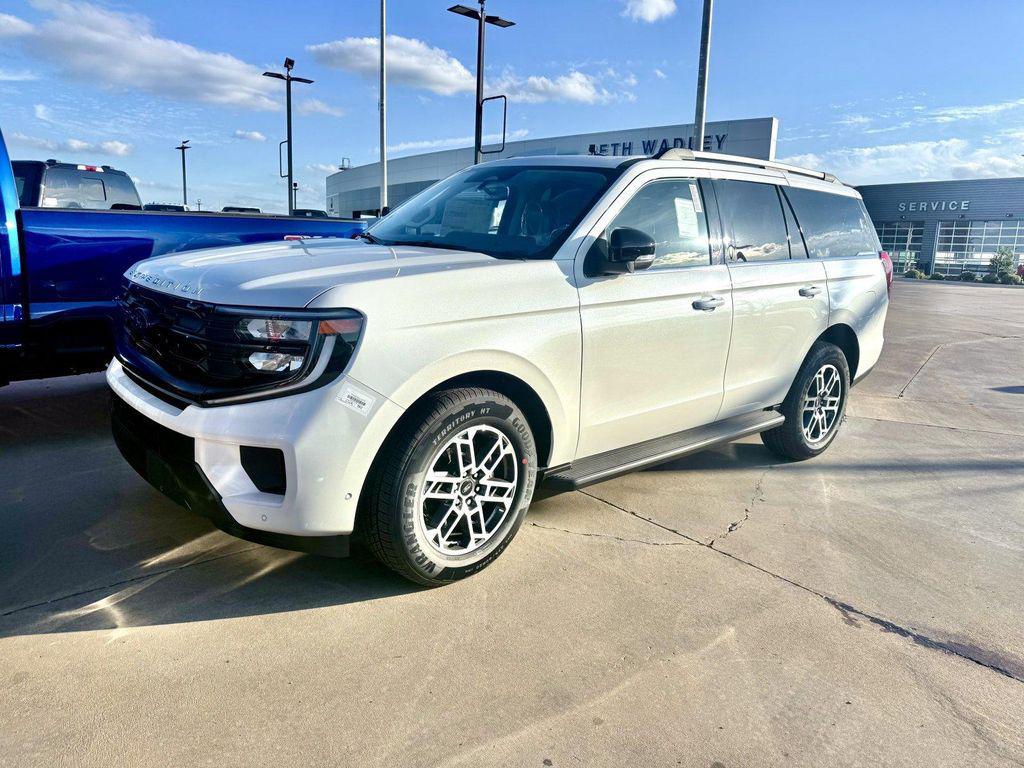 new 2025 Ford Expedition car, priced at $69,785