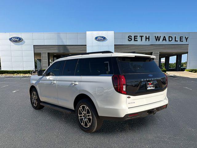 new 2025 Ford Expedition car, priced at $67,691