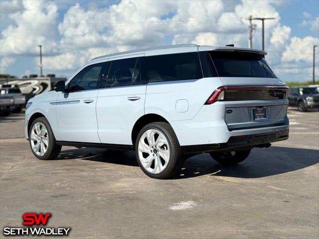 new 2025 Lincoln Navigator car, priced at $109,055