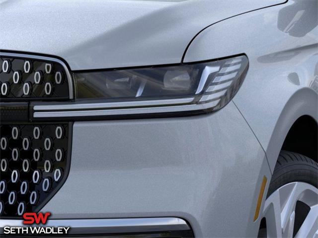 new 2025 Lincoln Navigator car, priced at $109,055