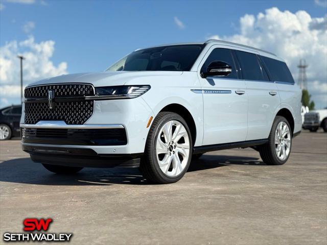 new 2025 Lincoln Navigator car, priced at $109,055