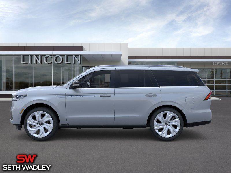new 2025 Lincoln Navigator car, priced at $109,055