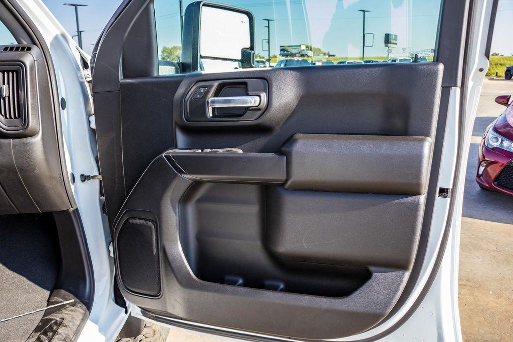 used 2024 Chevrolet Silverado 2500 car, priced at $45,999