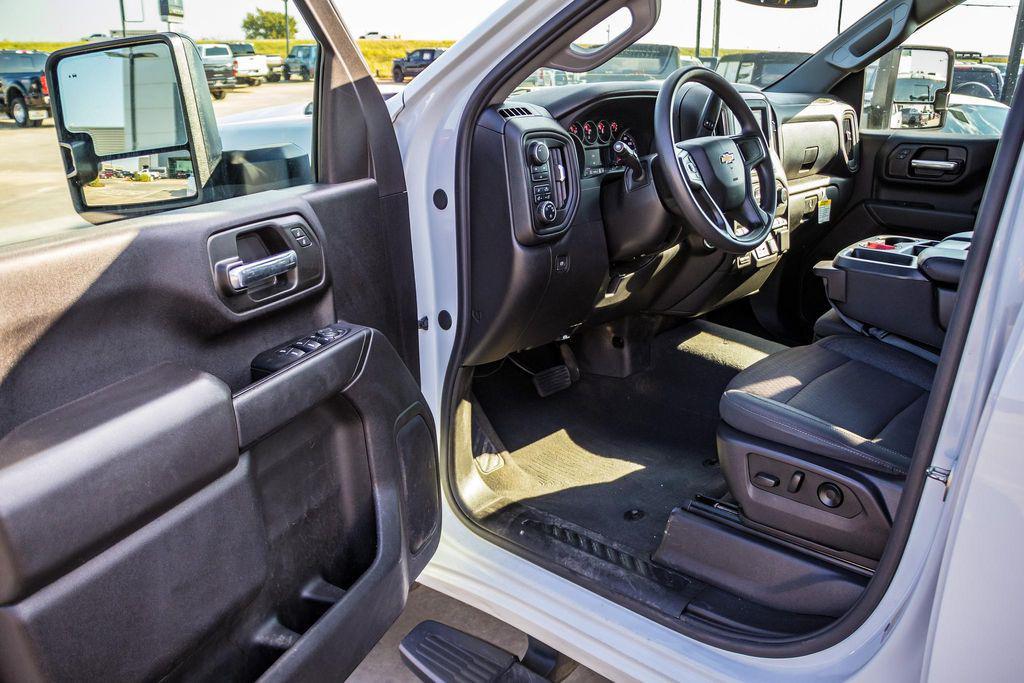 used 2024 Chevrolet Silverado 2500 car, priced at $45,999