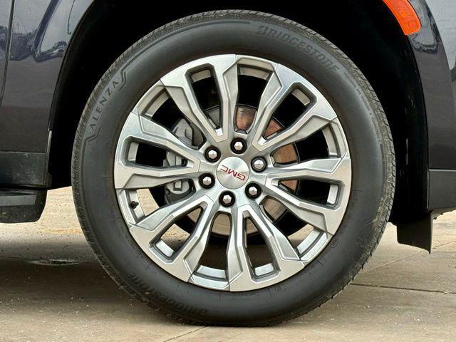 used 2024 GMC Yukon car, priced at $73,800