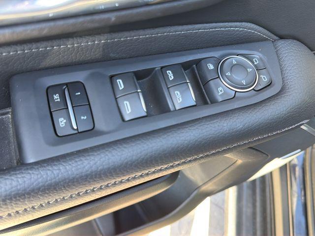 used 2024 GMC Yukon car, priced at $65,900