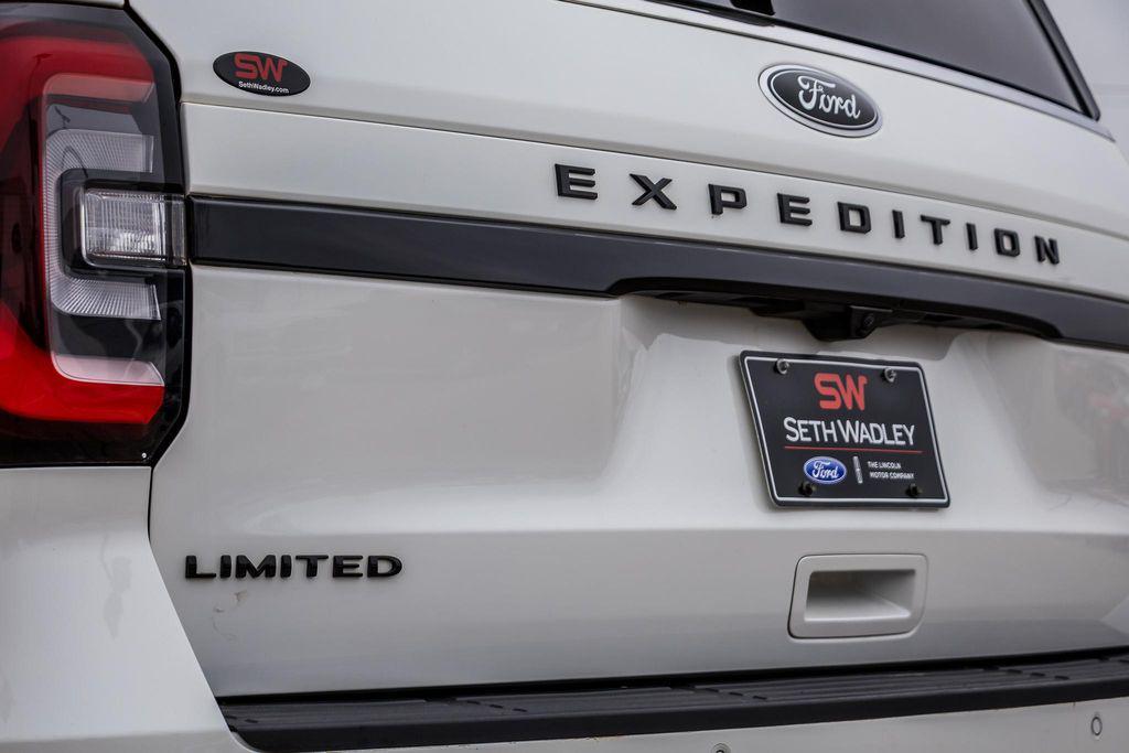 used 2022 Ford Expedition car, priced at $38,300