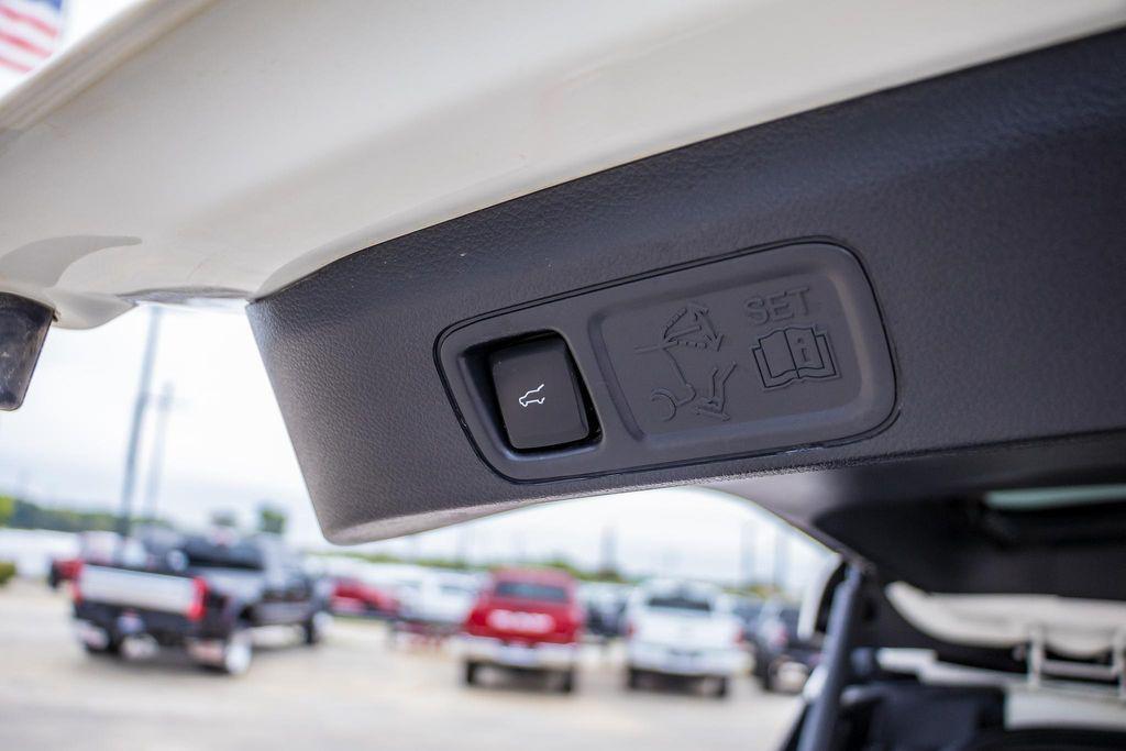used 2022 Ford Expedition car, priced at $38,300