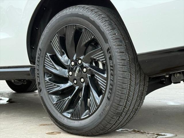 used 2025 Lincoln Navigator car, priced at $114,800
