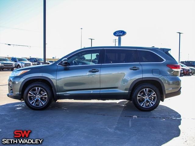 used 2019 Toyota Highlander car, priced at $22,800