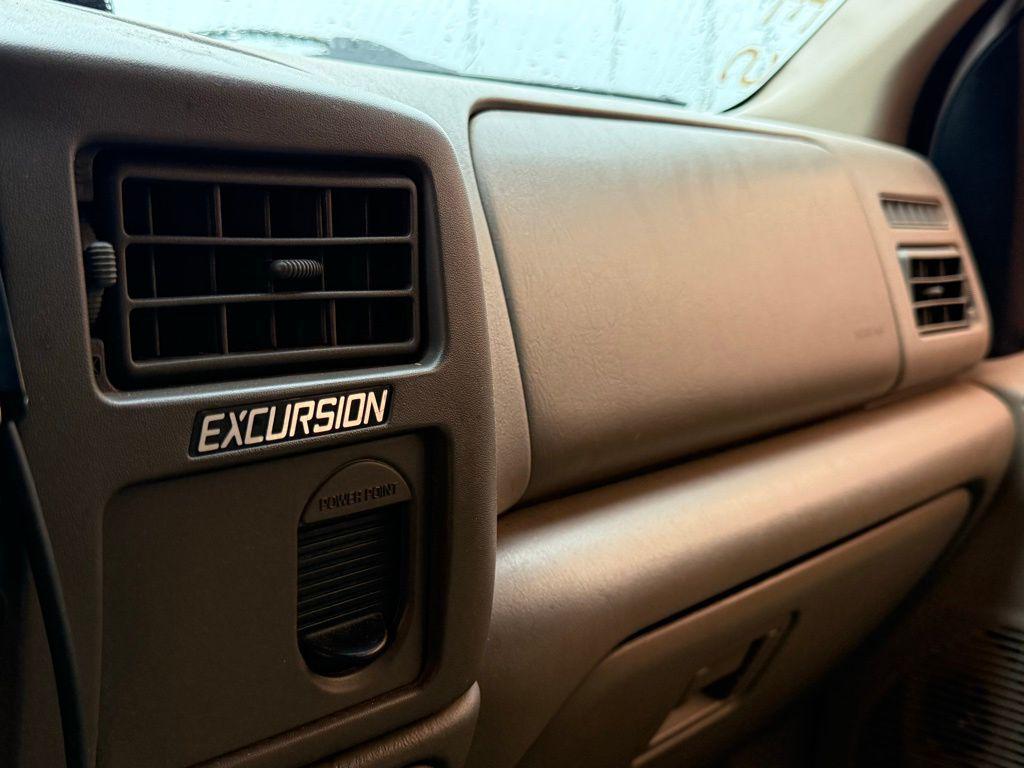 used 2001 Ford Excursion car, priced at $15,400