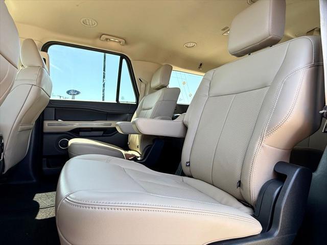 used 2022 Ford Expedition Max car, priced at $45,905