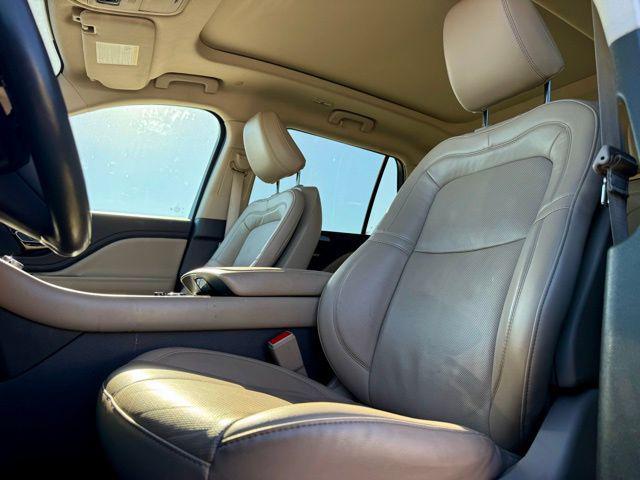 used 2023 Lincoln Aviator car, priced at $41,400