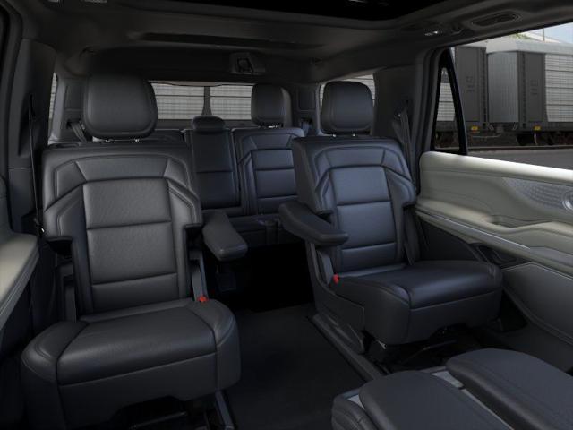 new 2025 Lincoln Navigator car, priced at $106,915