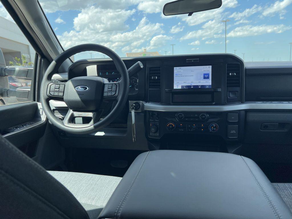 new 2025 Ford F-350 car, priced at $62,540