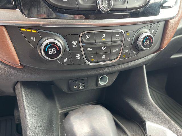 used 2021 Chevrolet Traverse car, priced at $29,400