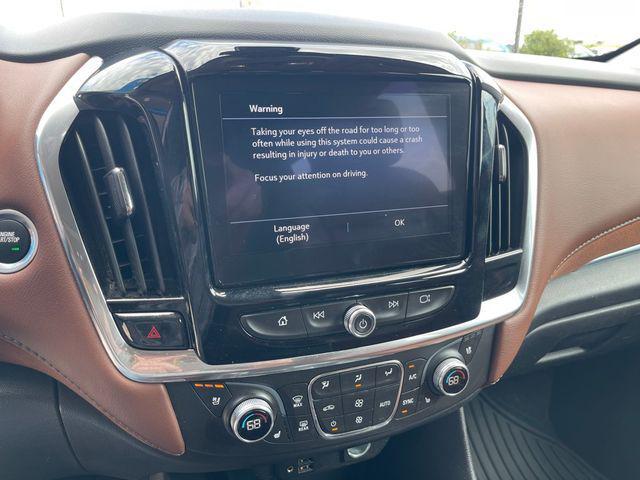 used 2021 Chevrolet Traverse car, priced at $29,400