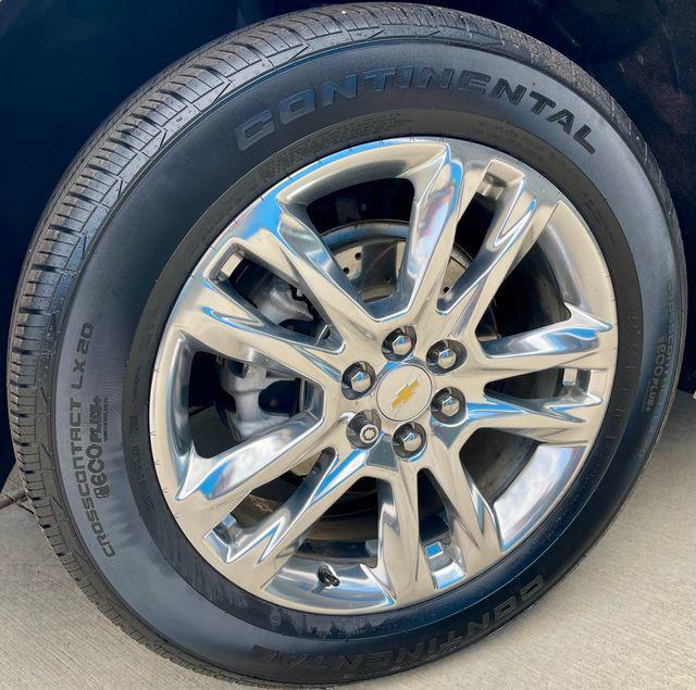 used 2021 Chevrolet Traverse car, priced at $29,400