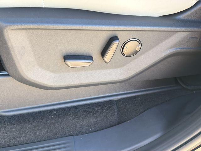 new 2025 Ford Expedition car, priced at $75,175