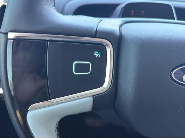 new 2025 Ford Expedition car, priced at $75,175