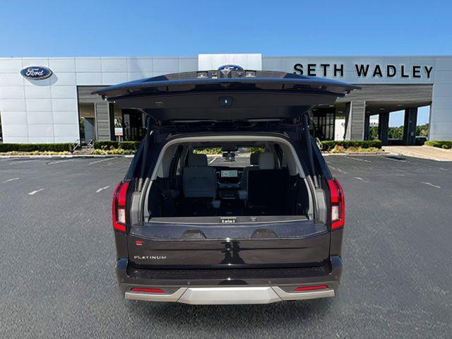 new 2025 Ford Expedition car, priced at $75,175