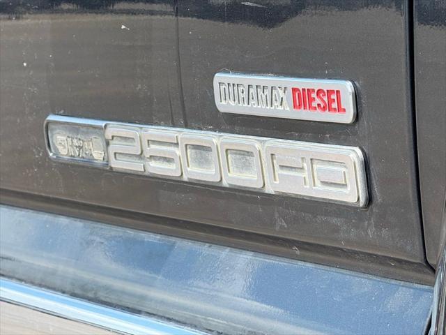 used 2005 GMC Sierra 2500 car, priced at $7,905