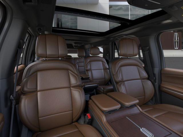 new 2025 Lincoln Navigator car, priced at $109,525