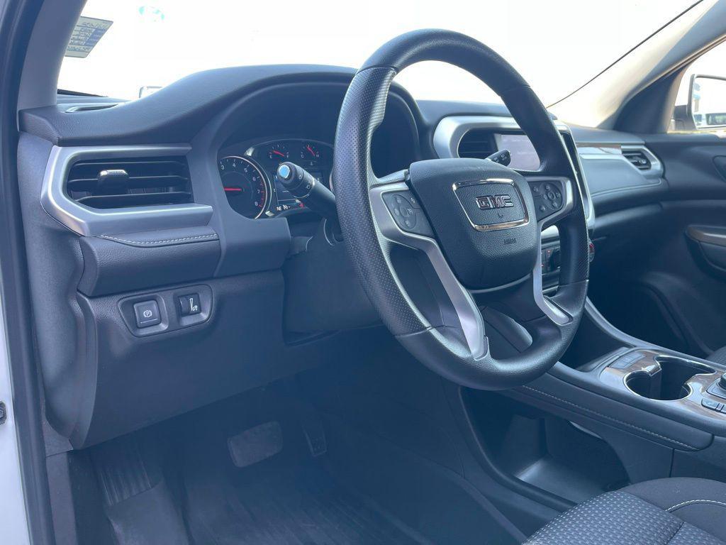 used 2023 GMC Acadia car, priced at $30,800