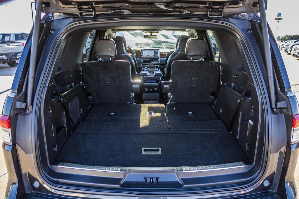 used 2023 Lincoln Navigator car, priced at $58,300