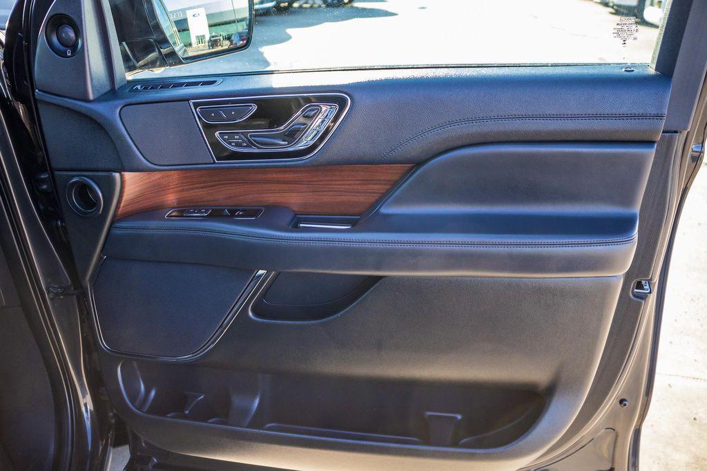 used 2023 Lincoln Navigator car, priced at $58,300