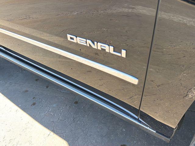 used 2019 GMC Yukon car, priced at $37,700