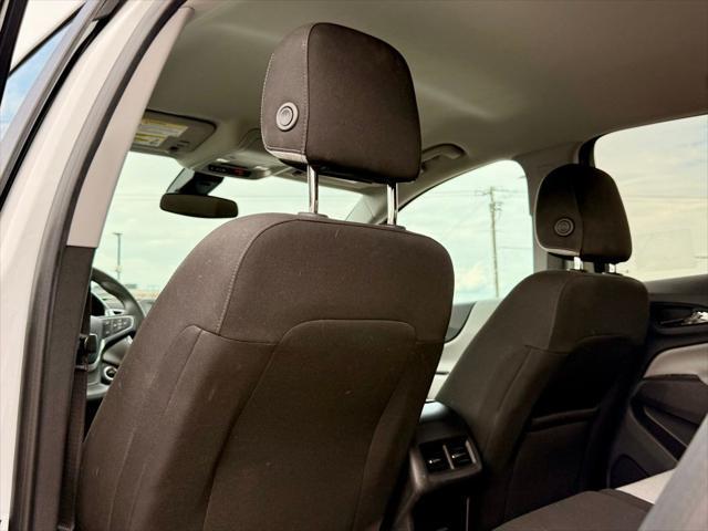 used 2023 Chevrolet Equinox car, priced at $19,999