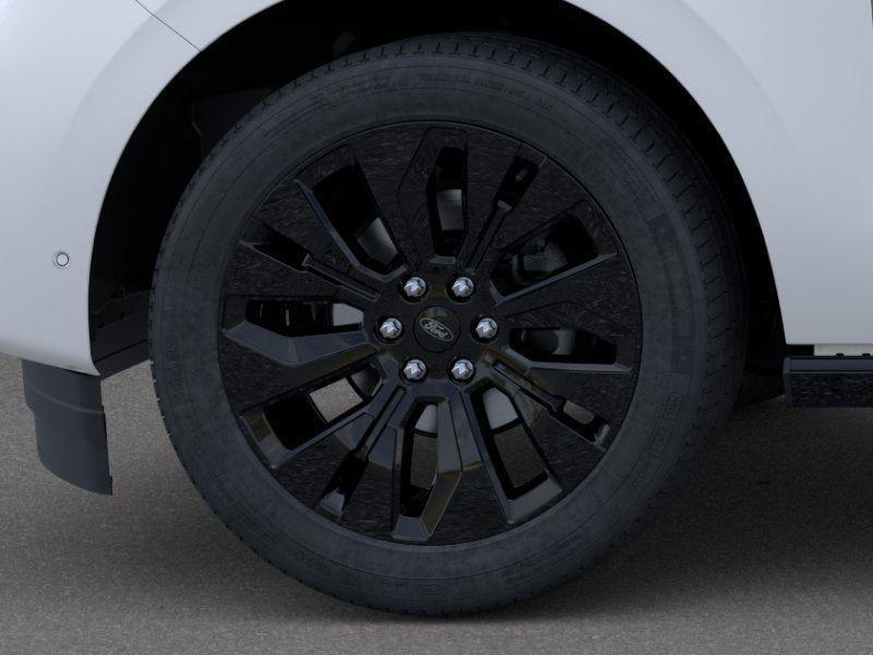 new 2025 Ford Expedition car, priced at $81,739