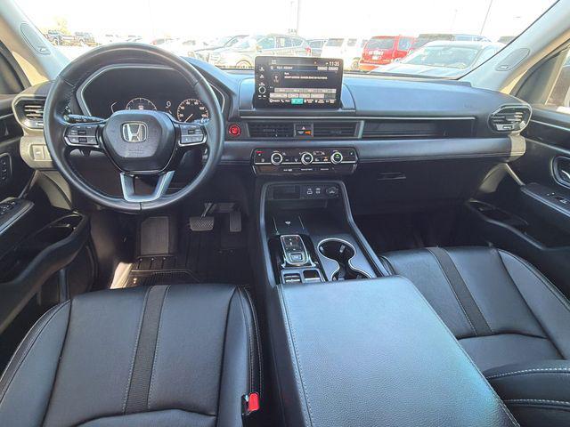 used 2023 Honda Pilot car, priced at $38,900