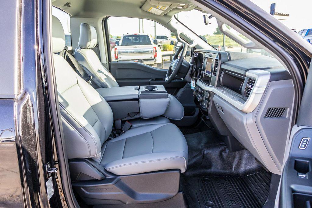 new 2025 Ford F-350 car, priced at $62,575