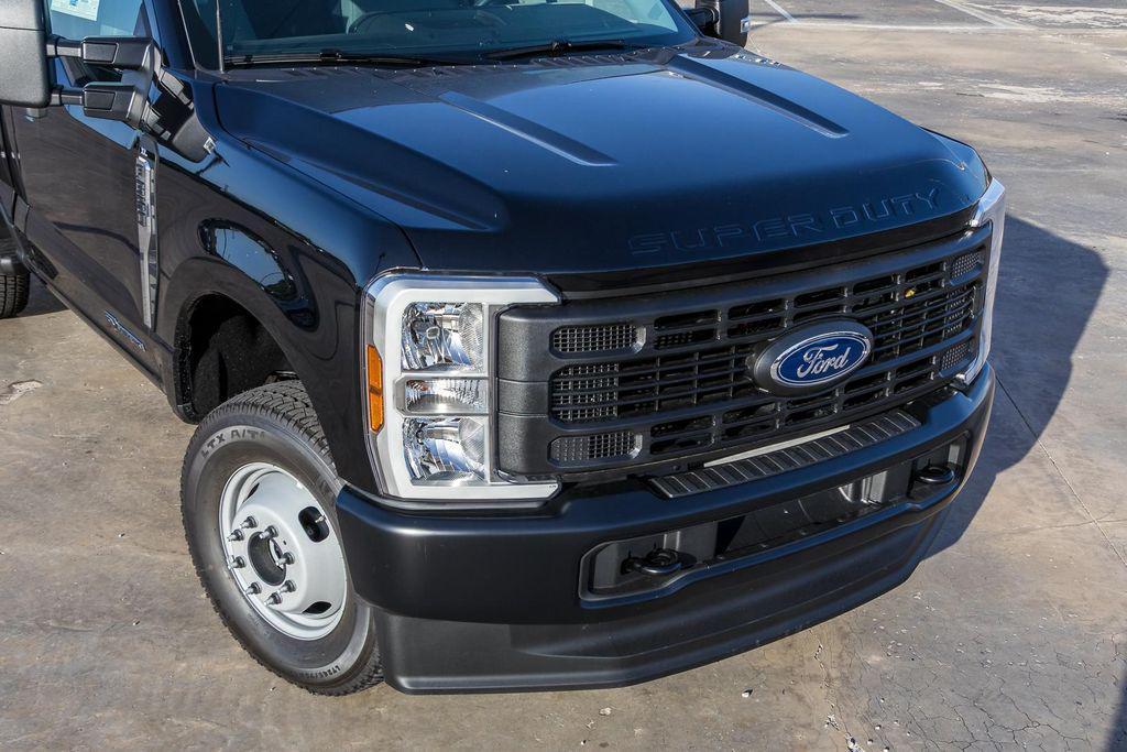 new 2025 Ford F-350 car, priced at $62,575