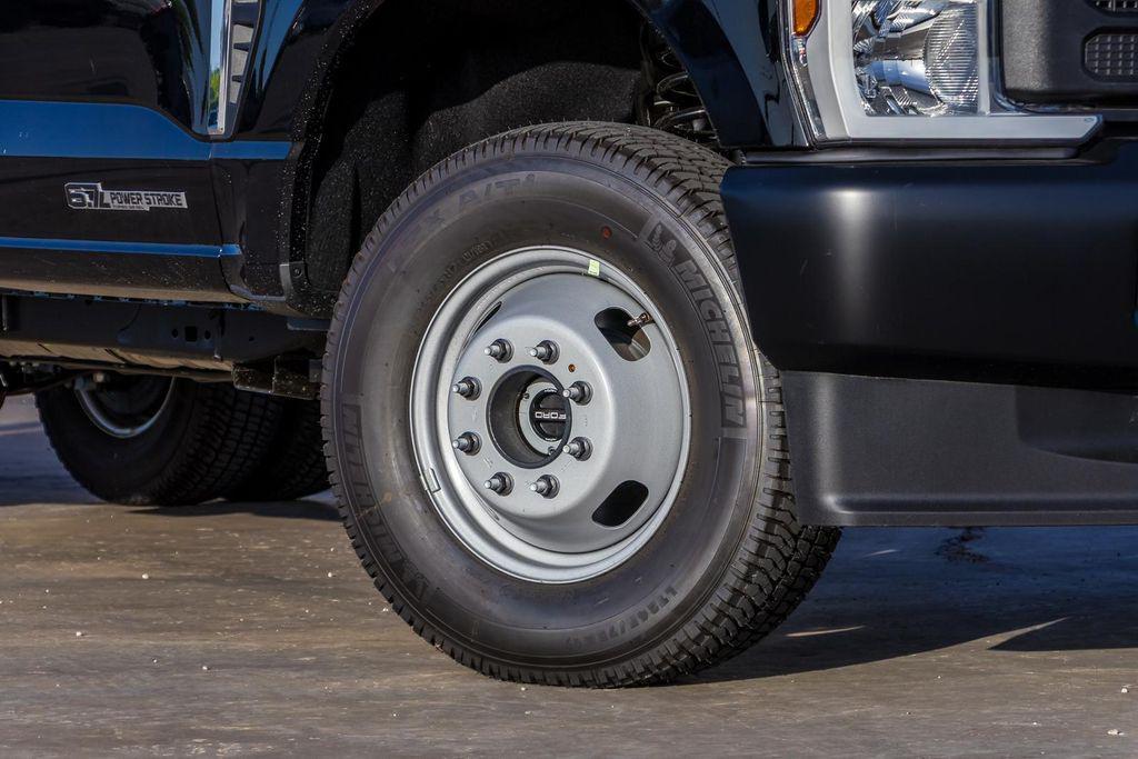 new 2025 Ford F-350 car, priced at $62,575