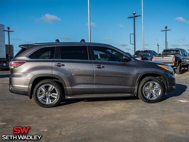 used 2016 Toyota Highlander car, priced at $16,400