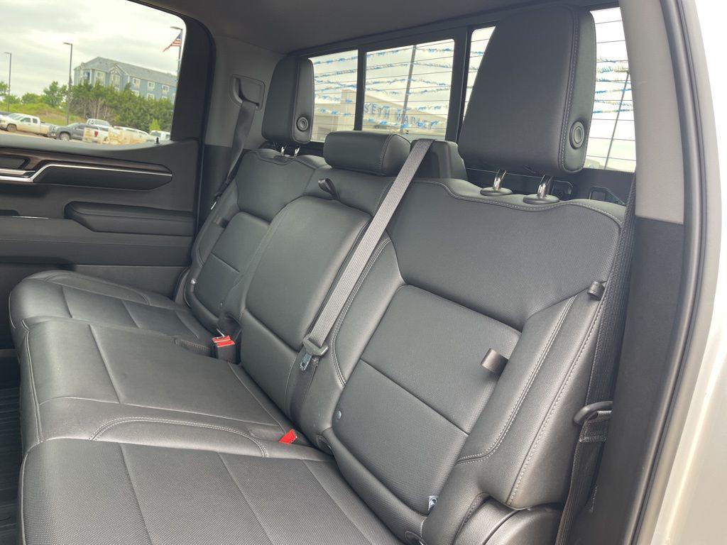 used 2022 GMC Sierra 1500 car, priced at $42,800