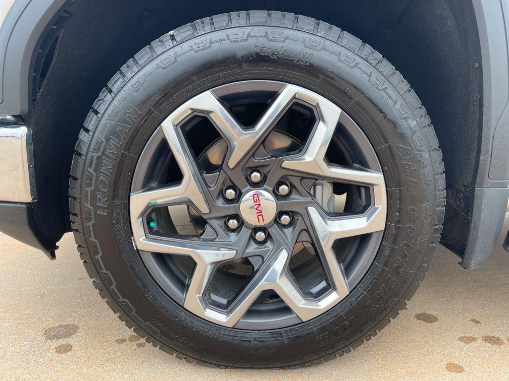 used 2022 GMC Sierra 1500 car, priced at $42,800