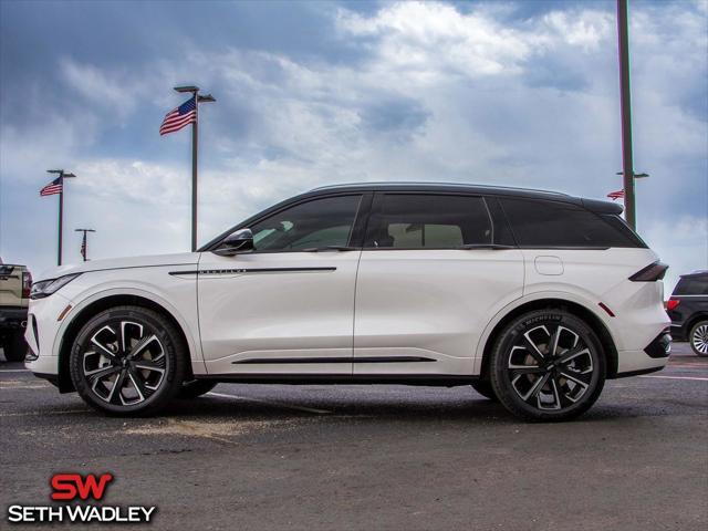 new 2025 Lincoln Nautilus car, priced at $61,909