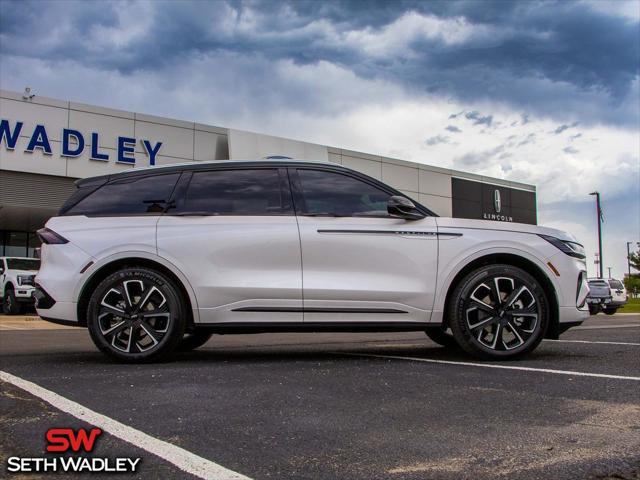 new 2025 Lincoln Nautilus car, priced at $61,909