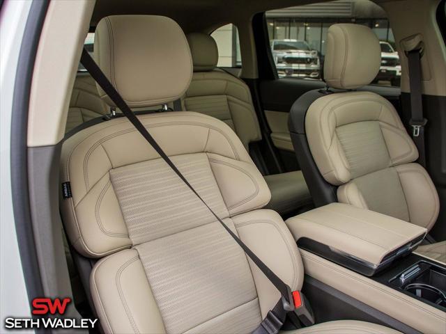 new 2025 Lincoln Nautilus car, priced at $61,909